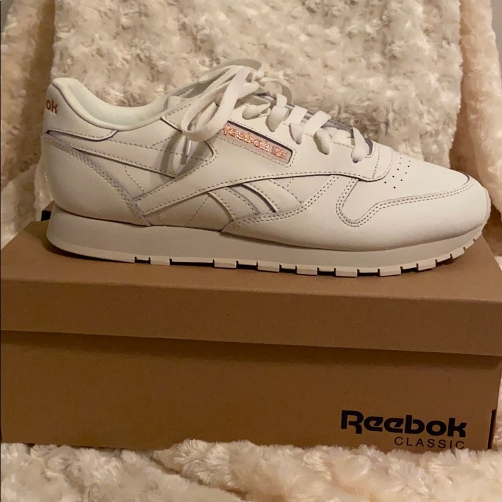 BRAND NEW Reebok classics